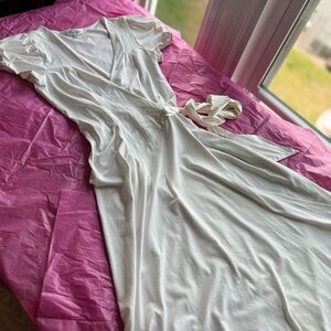 EUC VTG 90s BEBE S white wrap Marilyn Monroe satin cotton stretch sunshine seams